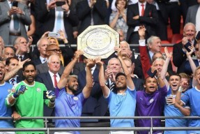 LOL英雄联盟官方下注平台-包含社区盾倒计时，阿斯顿维拉加时末段刷新队史纪录，细节引发关注，管理层满意，年轻球员得到机会的词条