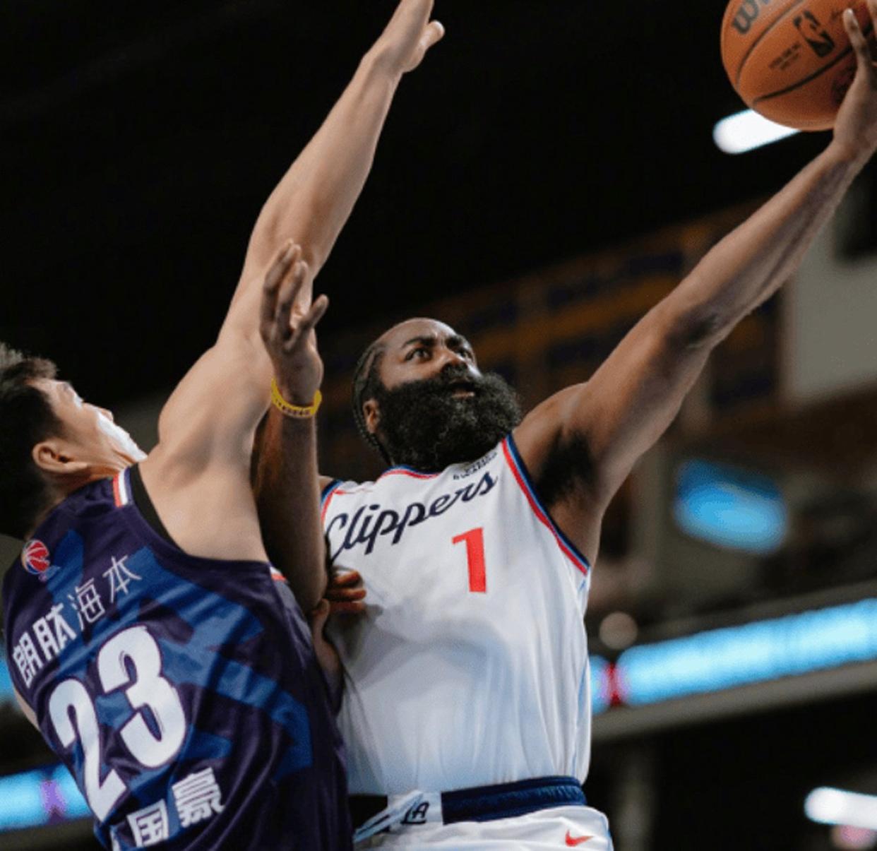 洛杉矶快船迎CBA常规赛关键赛；窗口期篮板制胜；媒体盛赞；控场能力受关注的简单介绍